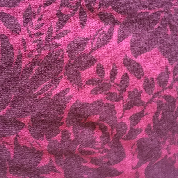 Old Navy burgundy floral knit top - Picture 3 of 5